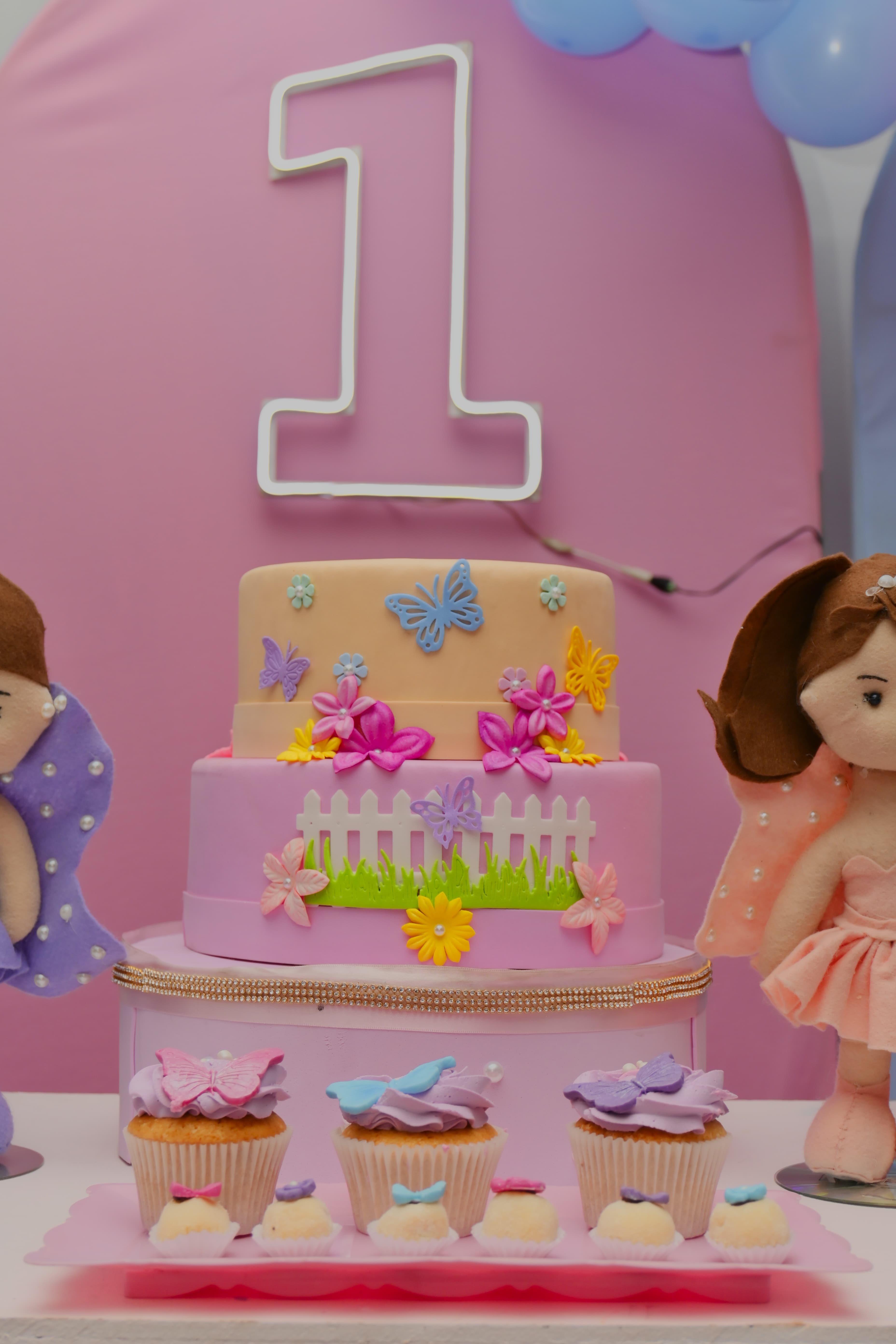 Sofia Ayumi sorrindo em seu aniversário