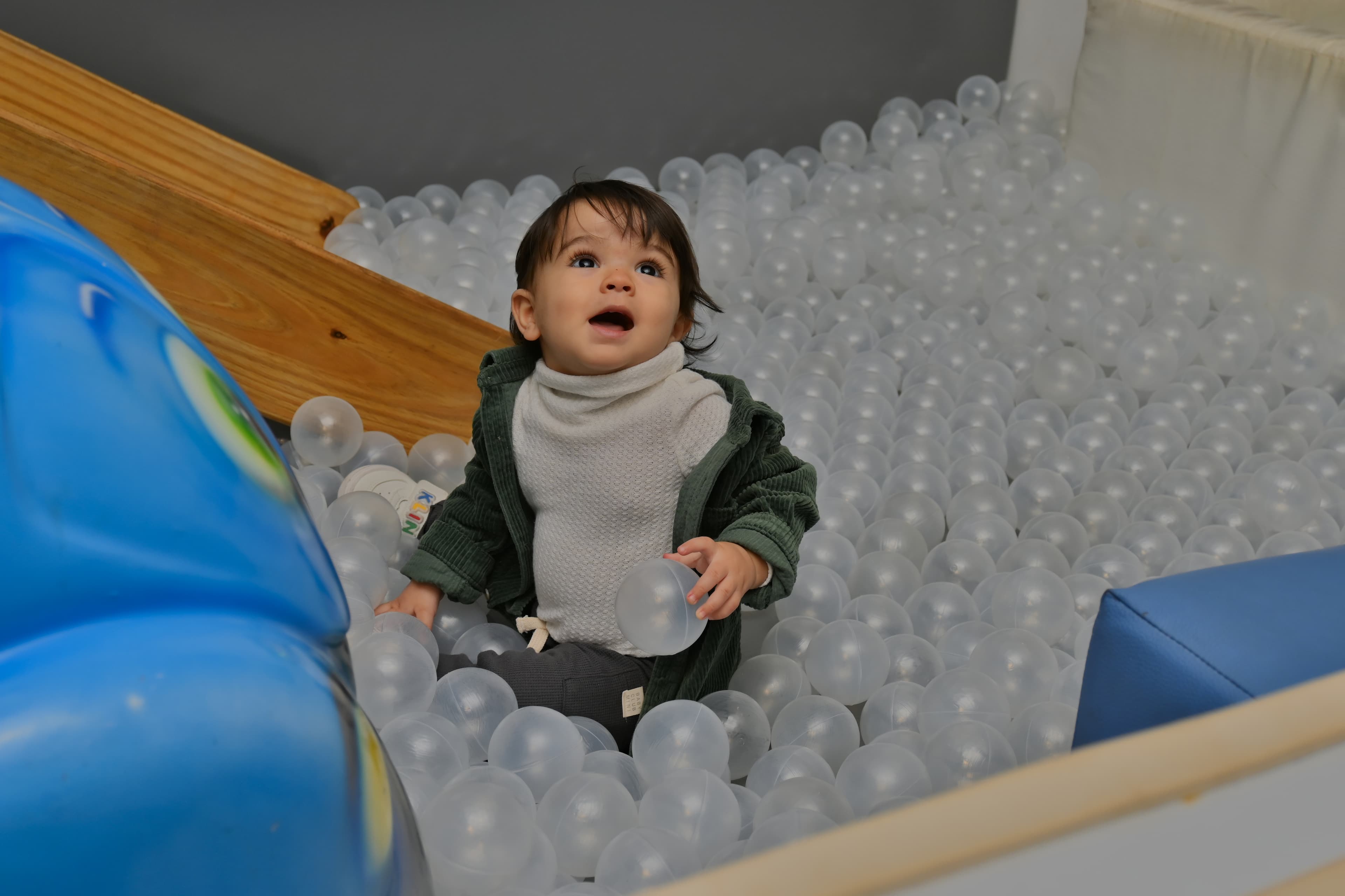 Sofia Ayumi sorrindo em seu aniversário